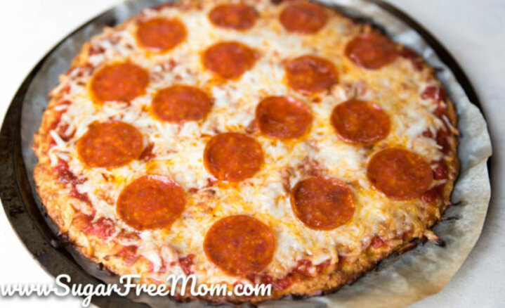 LOW-CARB THIN CRUST CAULIFLOWER PIZZA