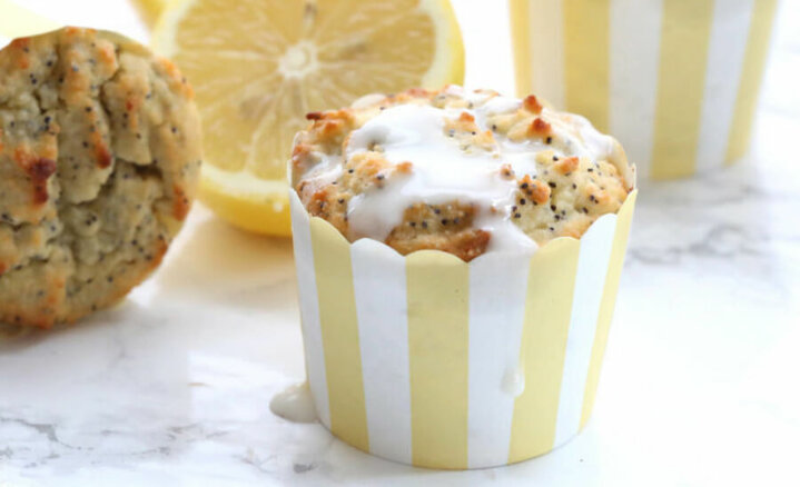 Lemon poppyseed muffins